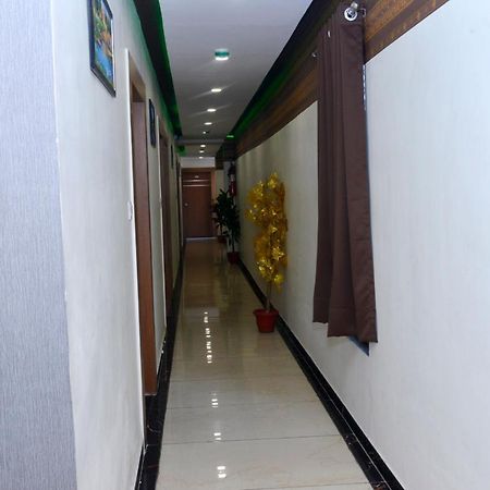 Hotel Asopalav Gandhinagar Exteriör bild