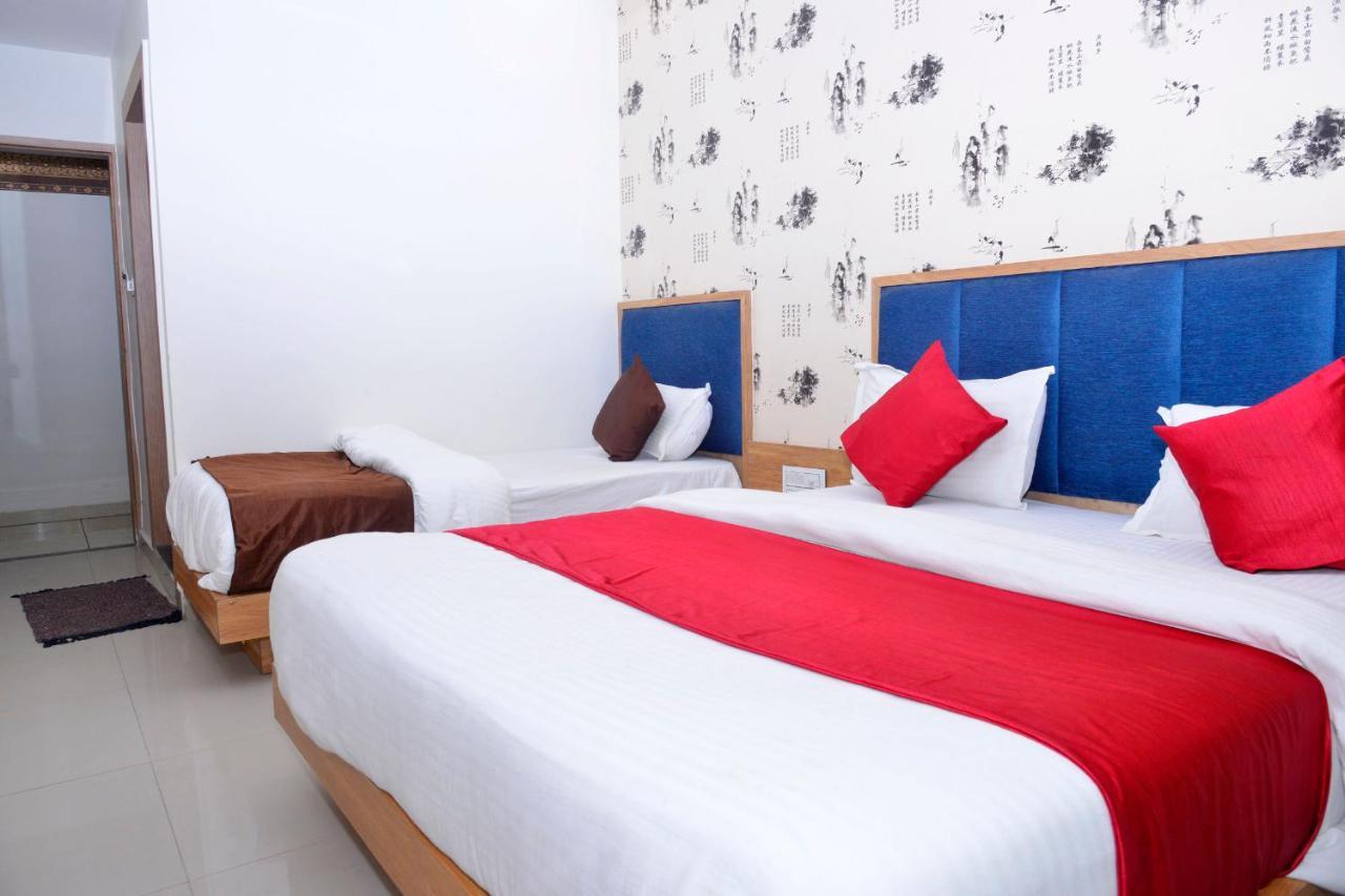 Hotel Asopalav Gandhinagar Exteriör bild